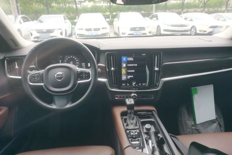 Used Volvo S90 2017 T4 Zhiyuan Edition Center Console