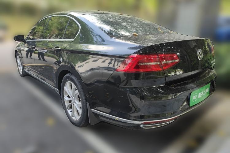 Used Volkswagen Magotan 2018 330TSI DSG Luxury Model Rear Left 45 Deg