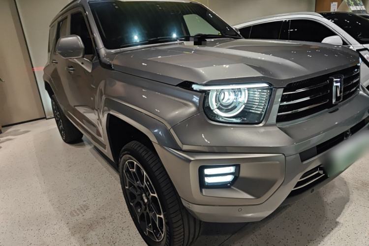 Used Tank 700 New Energy 2024 Hi4-T Extreme Edition Front Right 45 Deg