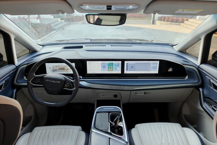 Used SAIC MAXUS G90 2023 2.0T Xingyun 7-Seater Version
