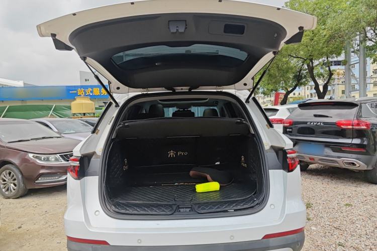 Used BYD Song Pro 2019 1.5T Automatic Elite Edition Trunk