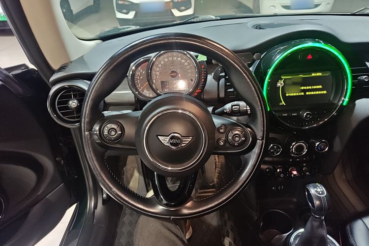 Used MINI 2014 1.5T COOPER Fun
