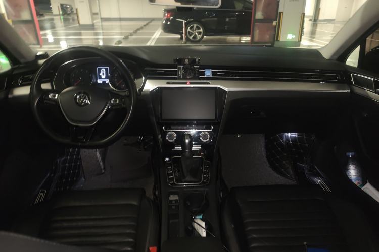 Used Volkswagen Magotan 2019 330TSI DSG Leading Model China VI Standard