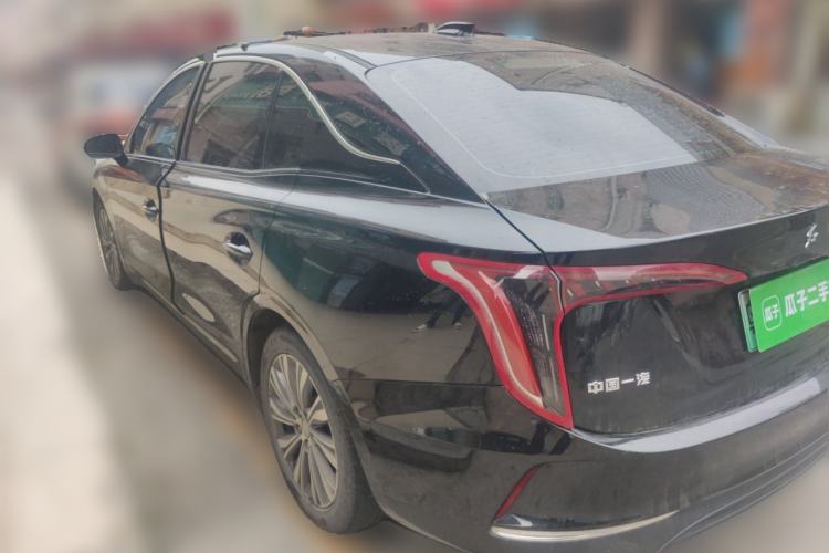 Used Hongqi E-QM5 2022 431 km Charge & Enjoy Edition