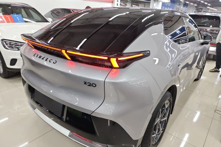 Used Lynk & Co Z20 2025 530 km Range Rear-Wheel Drive Max Rear Right 45 Deg