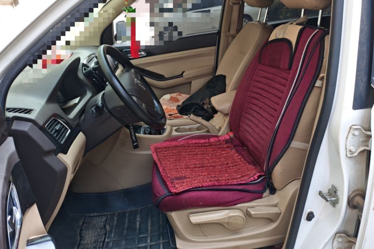 Used Baojun 730 2014 1.5L manual Comfort ESP version 7 seats