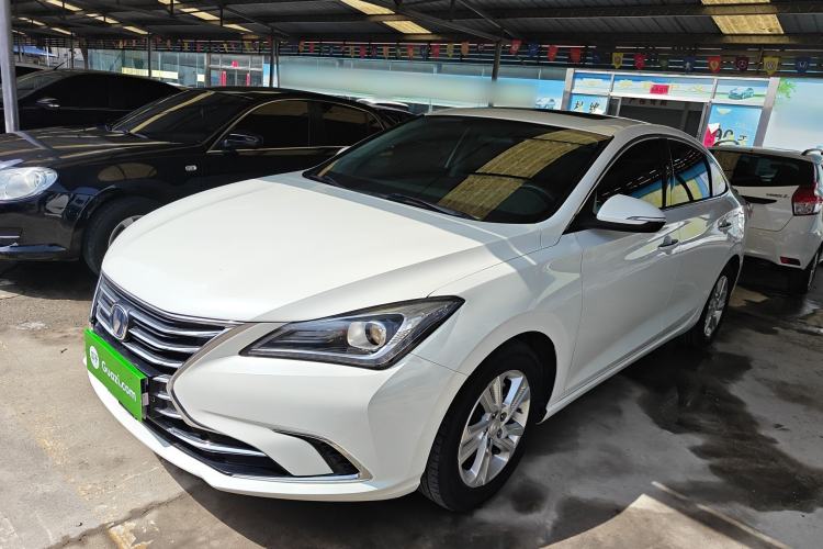 Used CHANGAN Eado 2019 High-Energy Edition 1.6L GDI Manual Pioneer Model China VI Standard