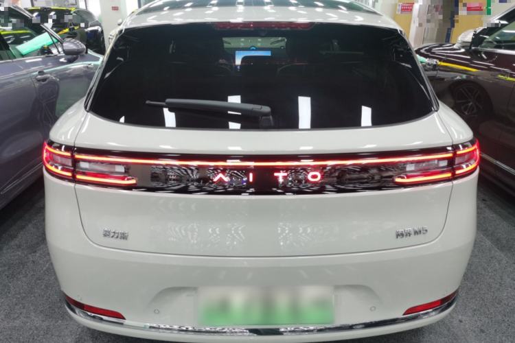 Used Hima AITO M5 2025 Extended-Range Ultra All-Wheel-Drive Version Rear