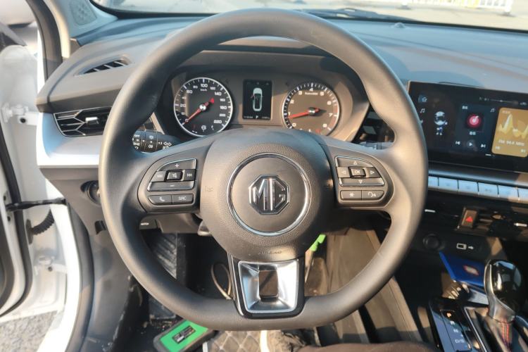 Used MG 5 2023 180 DVVT CVT Luxury Edition