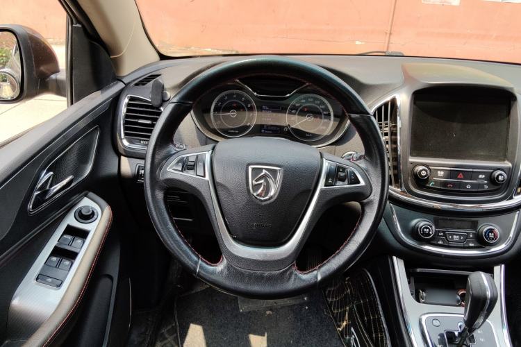 Used Baojun 560 2016 1.8L iAMT Luxury Model Steering Wheel