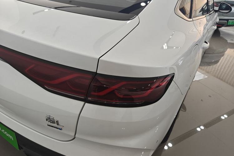 Used BYD Qin L 2025 DM-i Smart Drive 120KM Leading Model