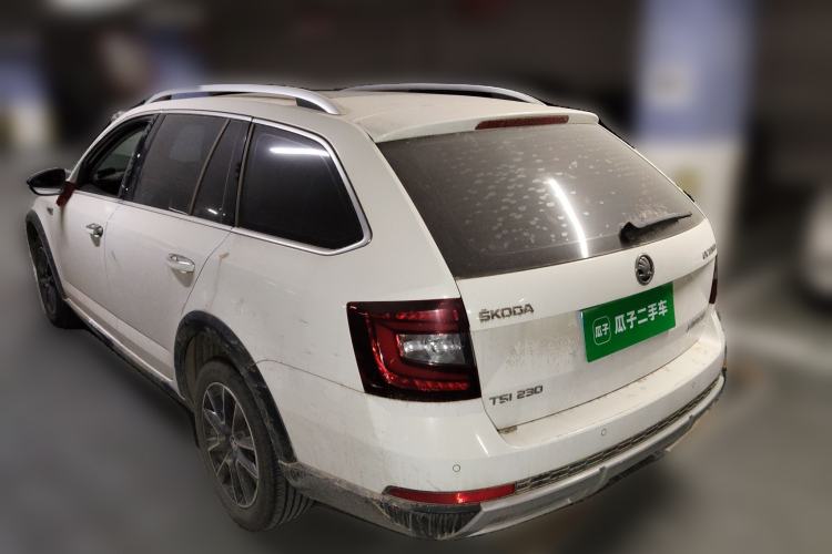 Used Skoda Octavia 2018 Station Wagon TSI230 DSG Luxury Edition