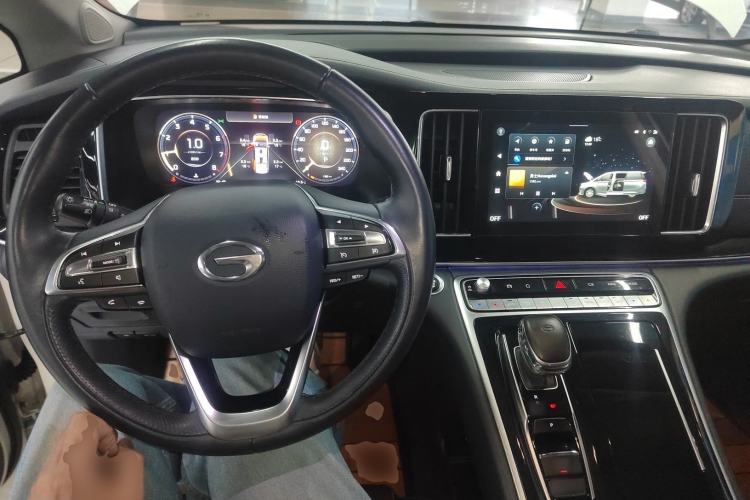 Used GAC Trumpchi M8 2021 Lingxiu Series 390T Ultimate Edition Center Console