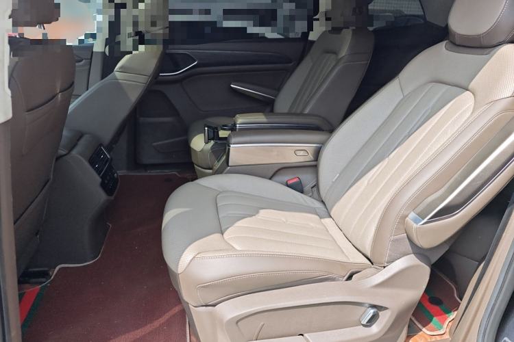 Used Volkswagen Viloran 2022 380TSI Luxury Edition