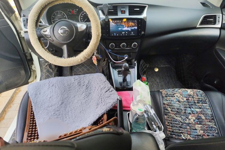 Used Nissan Sylphy 2021 Classic 1.6XL CVT Luxury Edition Center Console