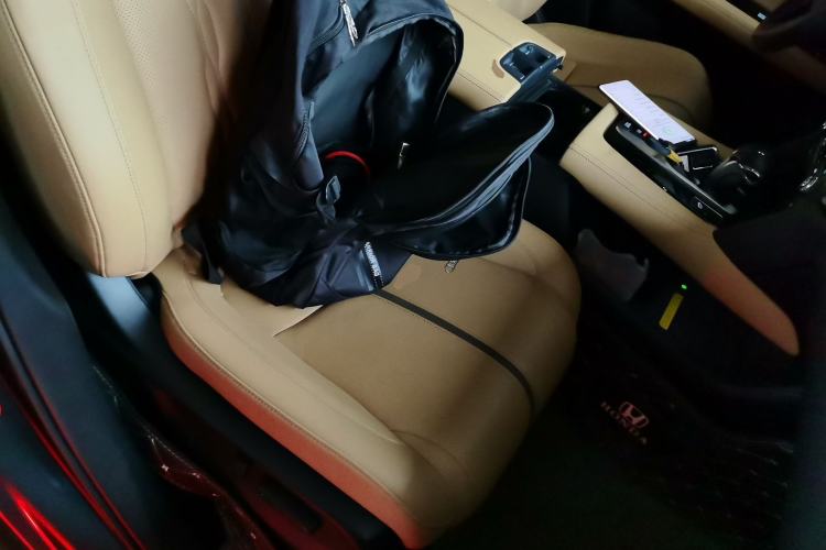 Used Honda UR-V 2020 240TURBO Front-Wheel Drive Elegant Edition Right Front Seat