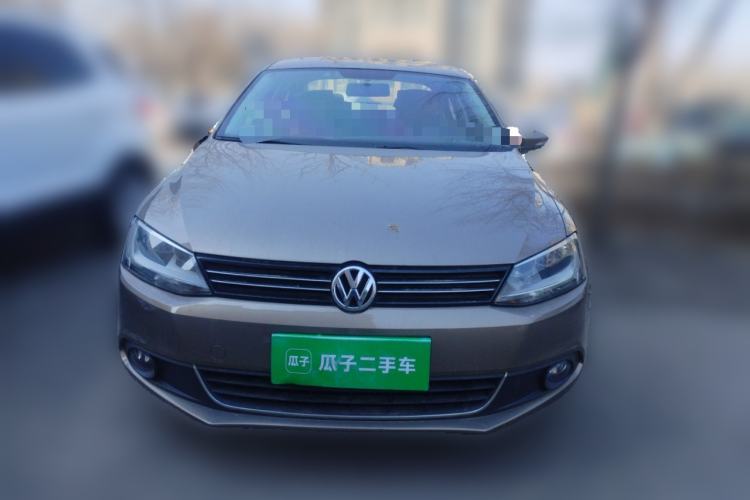 Used Volkswagen Sagitar 2014 1.6L Manual Comfort Model Front