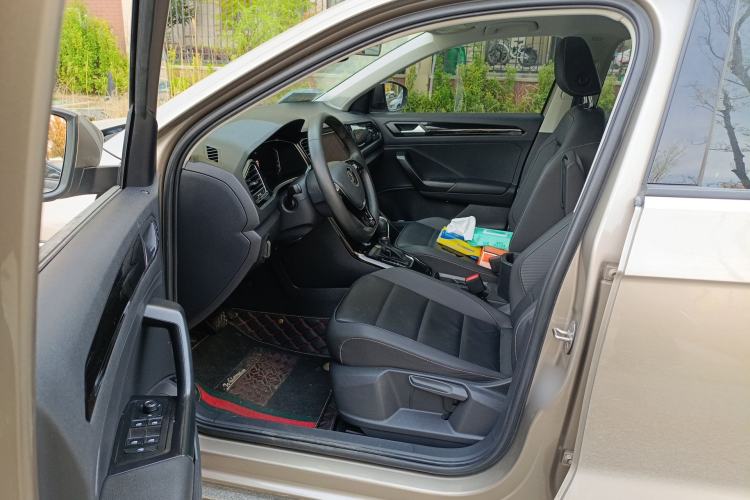 Used Volkswagen T-ROC 2021 Revised Version 280TSI DSG Two-Wheel Drive Comfort & Smart Connectivity Edition Driver Seat