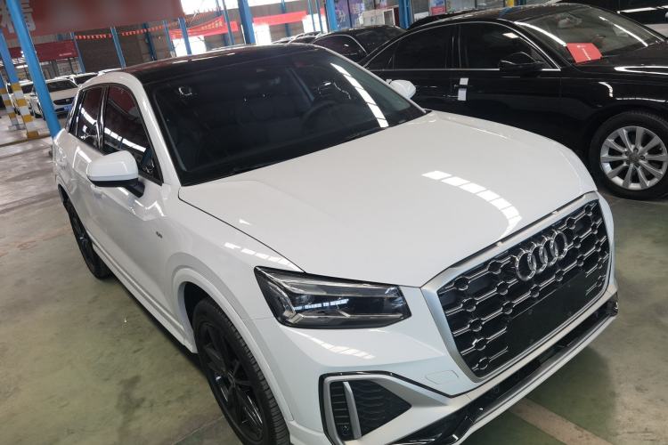 Used Audi Q2L 2022 35 TFSI Progressive Dynamic Edition Front Right 45 Deg