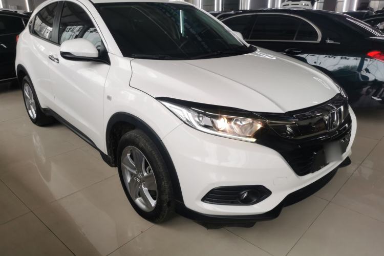 Used Honda Vezel 2020 220 TURBO CVT Elite Edition Front Right 45 Deg
