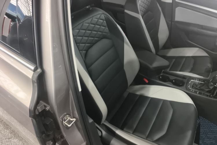 Used Volkswagen Bora 2023 300TSI DSG Prestige Edition Right Front Seat