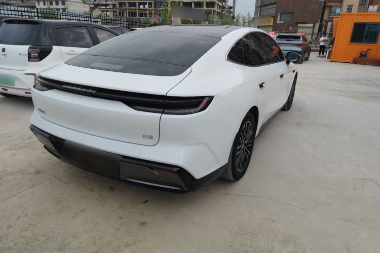 Used Geely Galaxy E8 2025 575 km Intelligent Driving Edition Rear Right 45 Deg