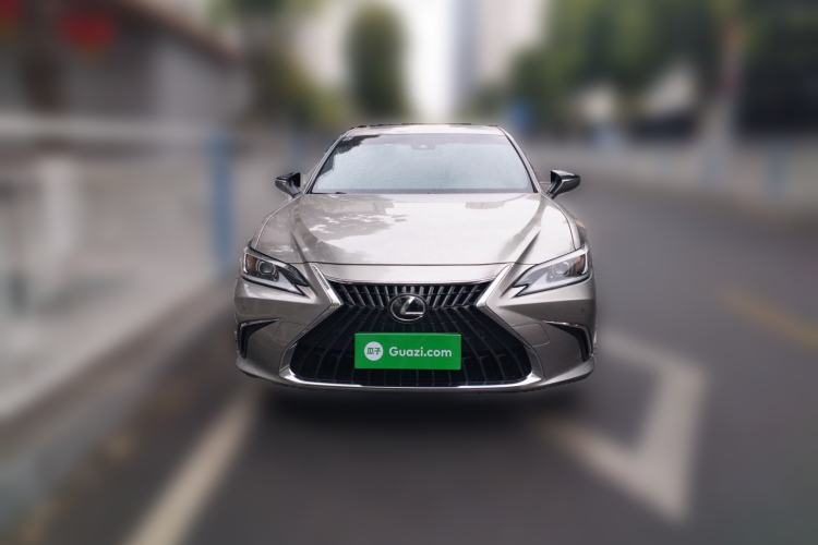 Used Lexus ES 2022 200 Excellence Edition
