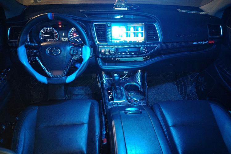 Used Toyota Highlander 2017 2.0T Four-Wheel Drive Luxury Edition 7 Seats