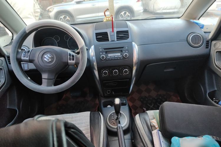 Used Suzuki SX4 2016 1.6L Automatic Classic Edition
