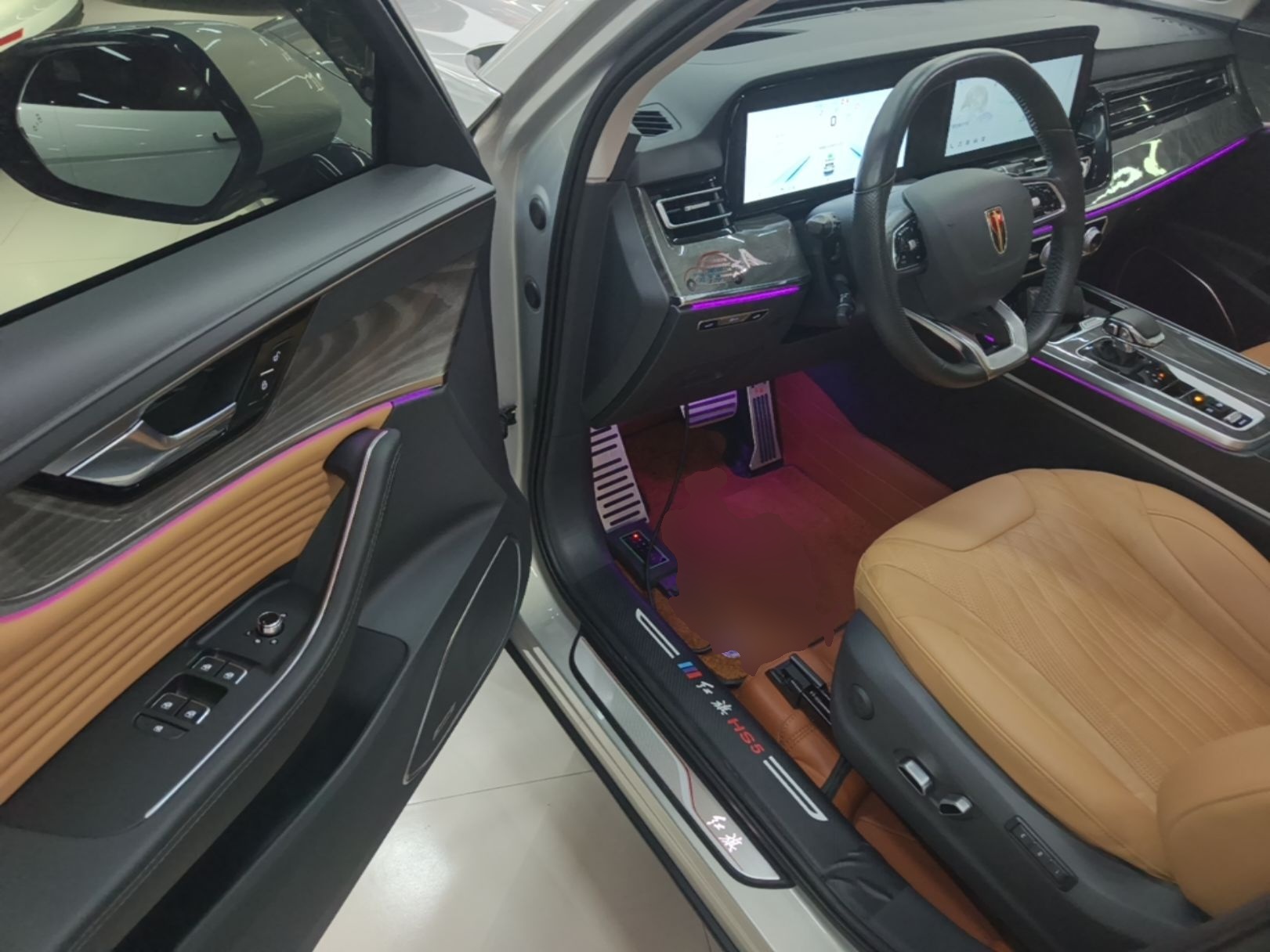 Hongqi HS5 2023 2.0T Four-Wheel Drive Flagship Pro Edition - Chinese Trim Ling — снимка 18