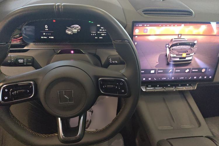 Used Zeekr 7X 2025 100kWh Long-Range All-Wheel Drive Intelligent Driving Version Center Console