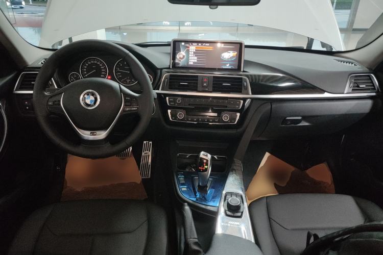 Used BMW 3 Series 2017 320Li Fashion Model
