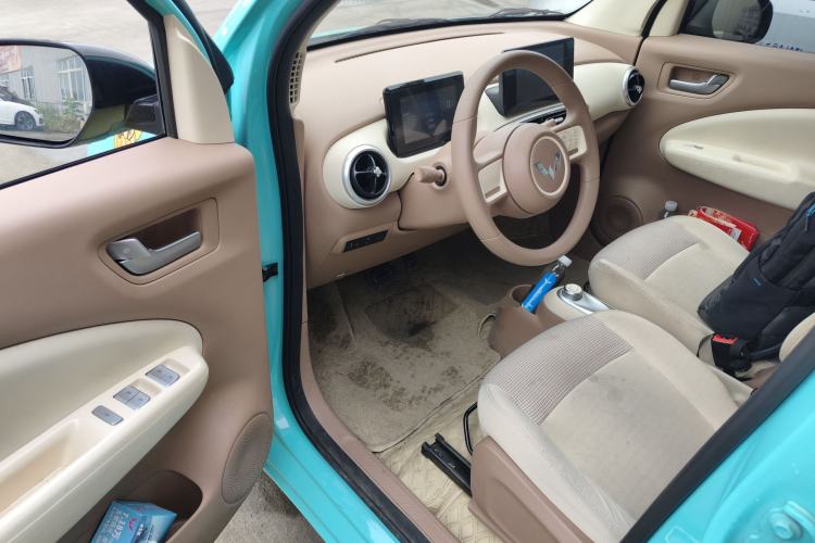 Used Wuling Hongguang MINIEV 2025 Four-Door Version Premium Edition Driver Seat