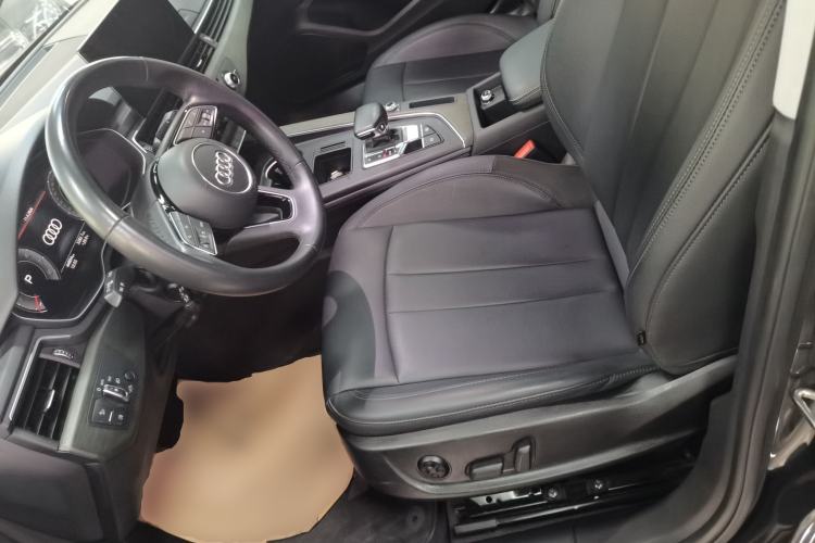 Used Audi A4L 2023 40 TFSI Fashionable and Elegant Version Left Front Seat