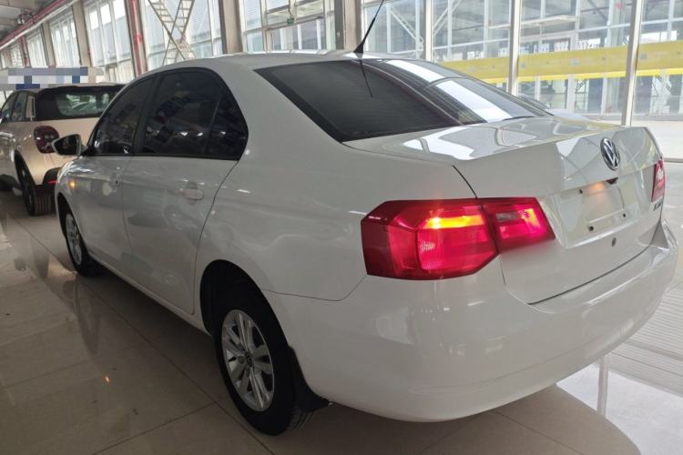 Used Volkswagen Jetta 2013 1.6L Automatic Fashion Model
