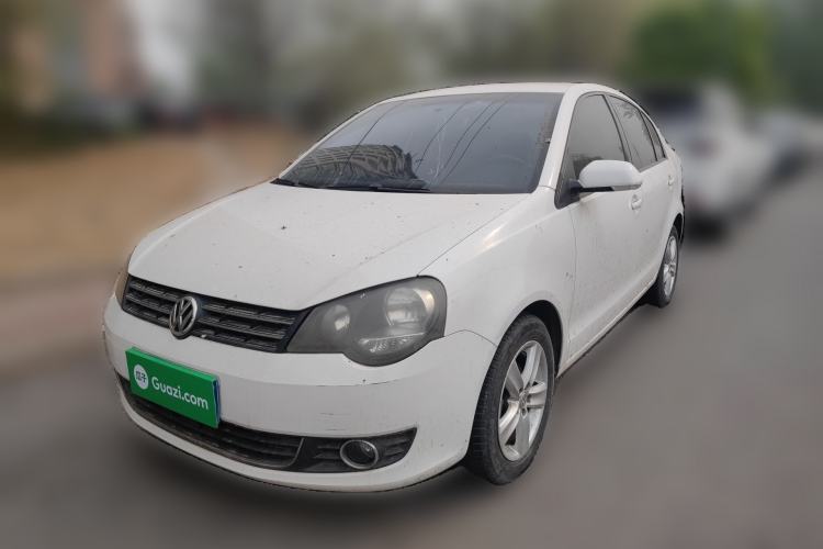 Used Volkswagen Polo 2011 Jingqu 1.6L Manual - Real Cool Edition