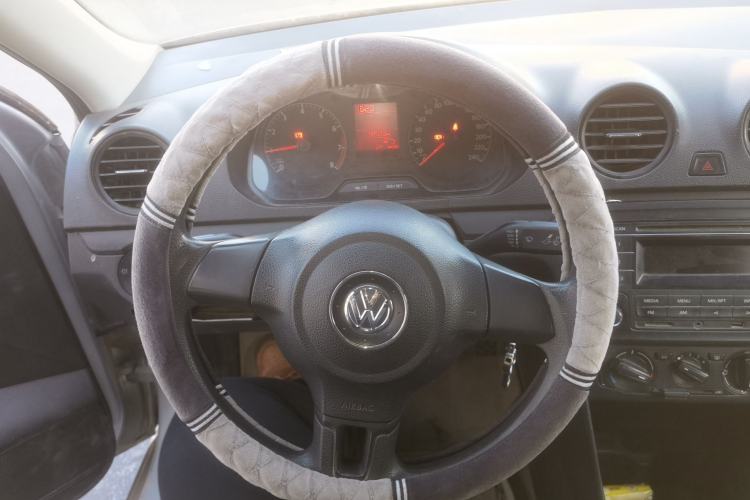 Used Volkswagen Jetta 2015 Zhuihui Edition 1.4L Manual Fashion Model