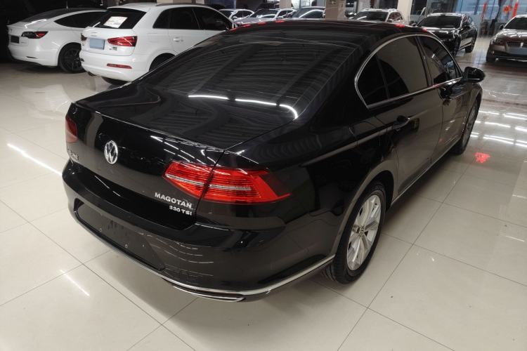 Used Volkswagen Magotan 2018 330TSI DSG Luxury Model
