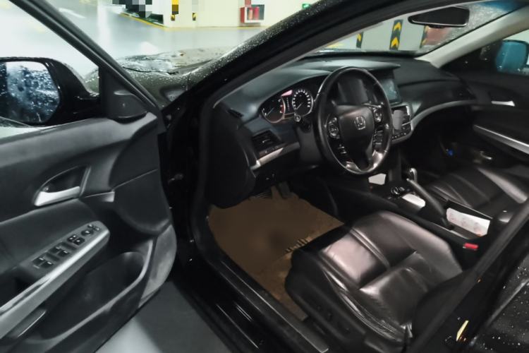 Used Honda Crosstour 2016 2.4L Luxury Edition Driver Seat