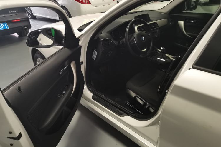 Used BMW 1 Series 2018 118i Leading Model Driver Seat