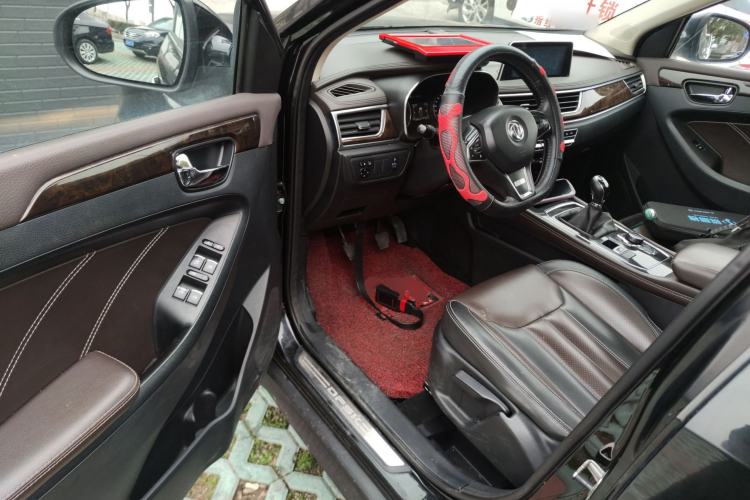 Used Dongfeng Fengon 580 2017 1.5T Manual Luxury Model