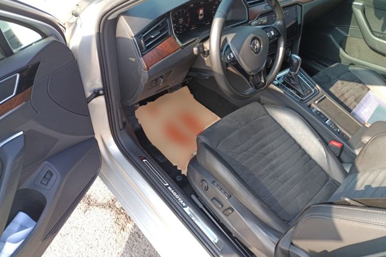 Used Volkswagen Magotan 2019 330TSI DSG Luxury Model China V Standard Driver Seat