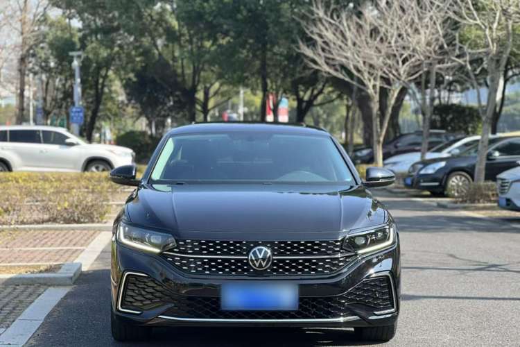 Used Volkswagen Passat 2023 330TSI Starry Elite Edition