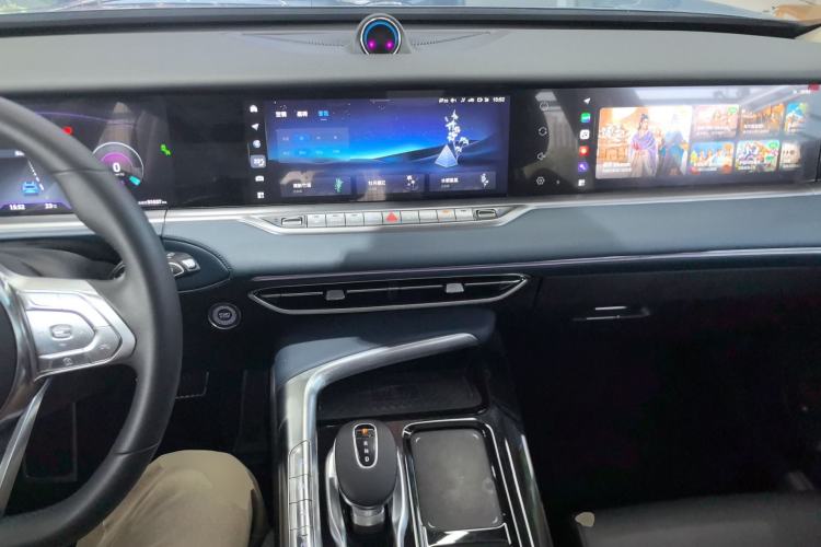 Used VOYAH FREE 2021 Four-Wheel Drive Standard Range-Extended Exclusive Luxury Package
