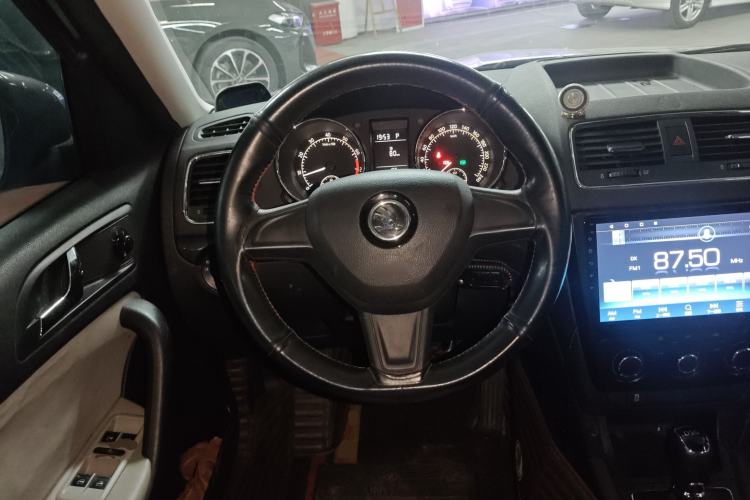 Used Skoda Yeti 2016 1.4TSI DSG Advanced Edition Steering Wheel