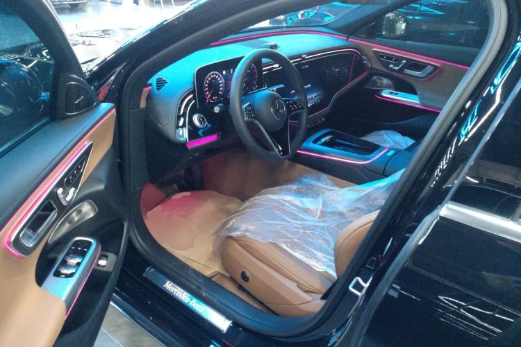 Used Mercedes-Benz E-Class 2025 Facelift E 300 L Luxury Edition
