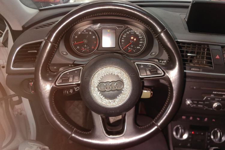 Used Audi Q3 2015 35 TFSI quattro Luxury Edition
