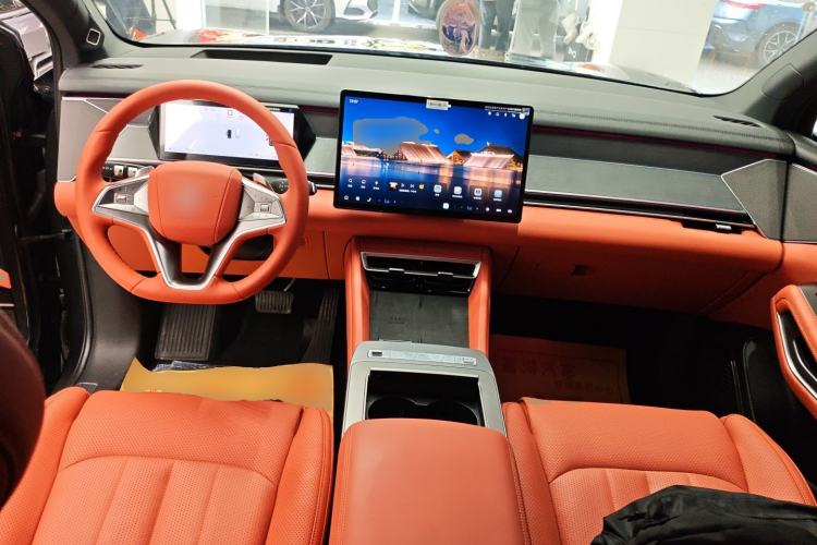 Used BYD Tang L 2025 EV 600KM All-Wheel-Drive LiDAR Flagship Model Center Console