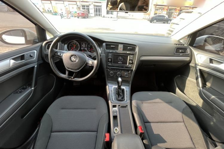 Used Volkswagen Golf 2018 230TSI Automatic Comfort Model