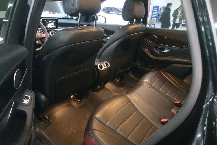 Used Mercedes-Benz GLC 2019 Facelift GLC 260 L 4MATIC Luxury Model
